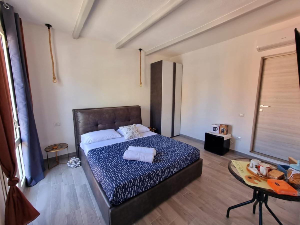 Suite Cornelia Santa Teresa Gallura Eksteriør bilde